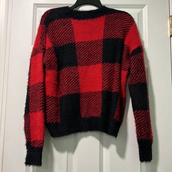 Fuzzy Cropped Sweater- XL - Picture 5 of 6